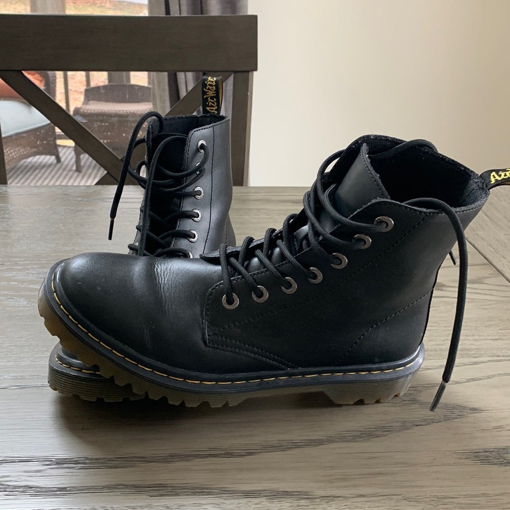 Dr. Marten’s 1460 Smooth Leather Lace Up Boot